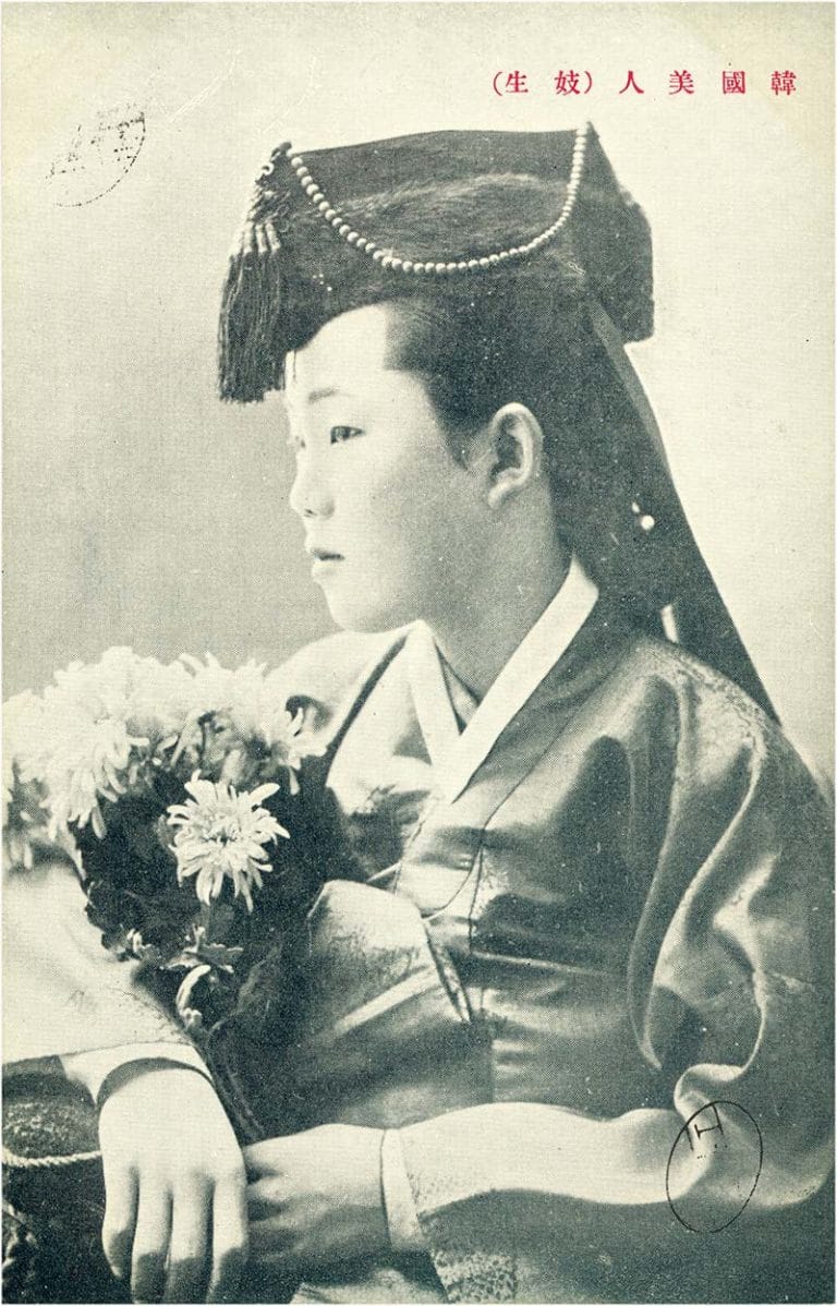 “The Court Dancer” by Kyung-Sook Shin