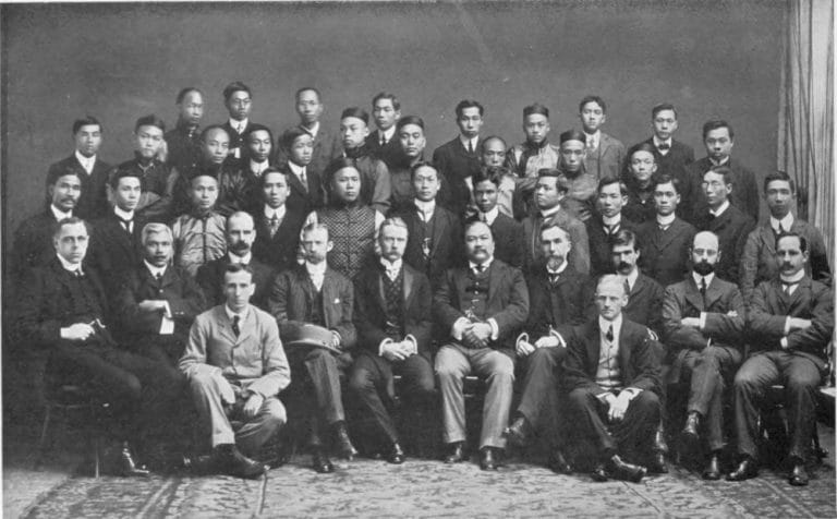 “130 Years of Medicine in Hong Kong From the College of Medicine for Chinese to the Li Ka Shing Faculty of Medicine” by Frank Ching