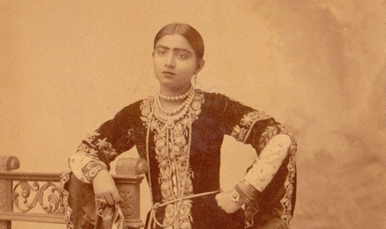 ARB podcast with David Chaffetz, author of “Three Asian Divas: Women, Art and Culture In Shiraz, Delhi and Yangzhou”