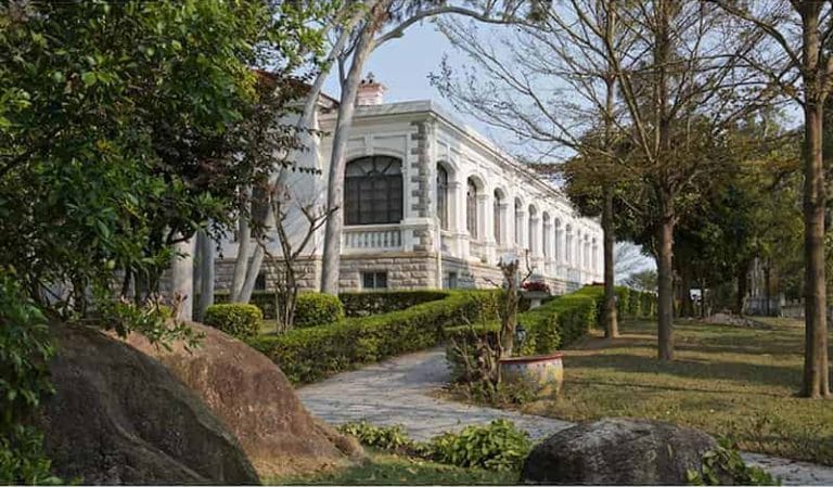 “Trading Places: A Photographic Journey through China’s Former Treaty Ports” by Nicholas Kitto