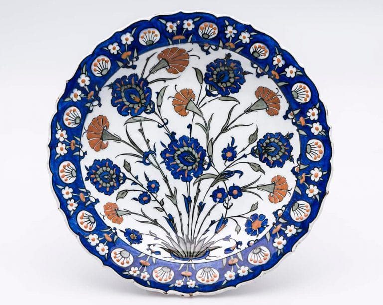 “Iznik Ceramics at the Benaki Museum”, edited by John Carswell and Mina Moraitou