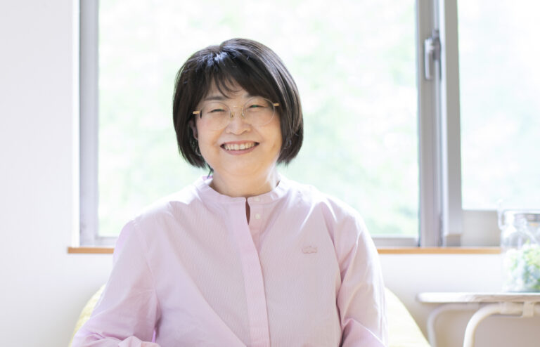 “The Dilemmas of Working Women” by Fumio Yamamoto